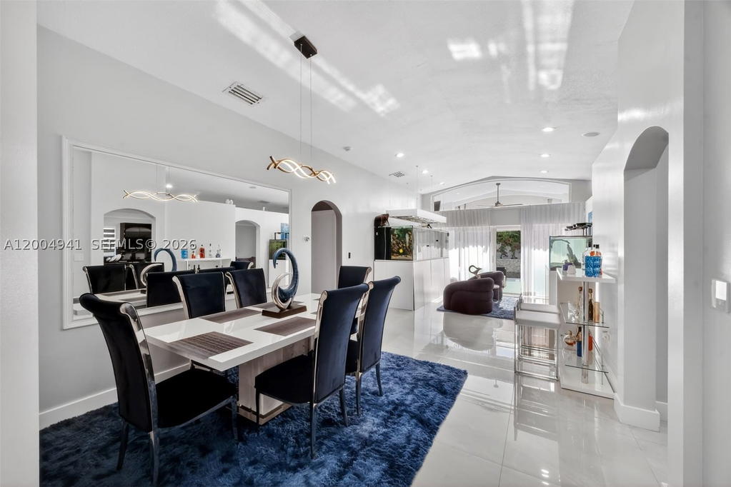 Real estate property located at 14471 136th Pl, Miami-dade, Silver Lakes West Amend, Miami, FL