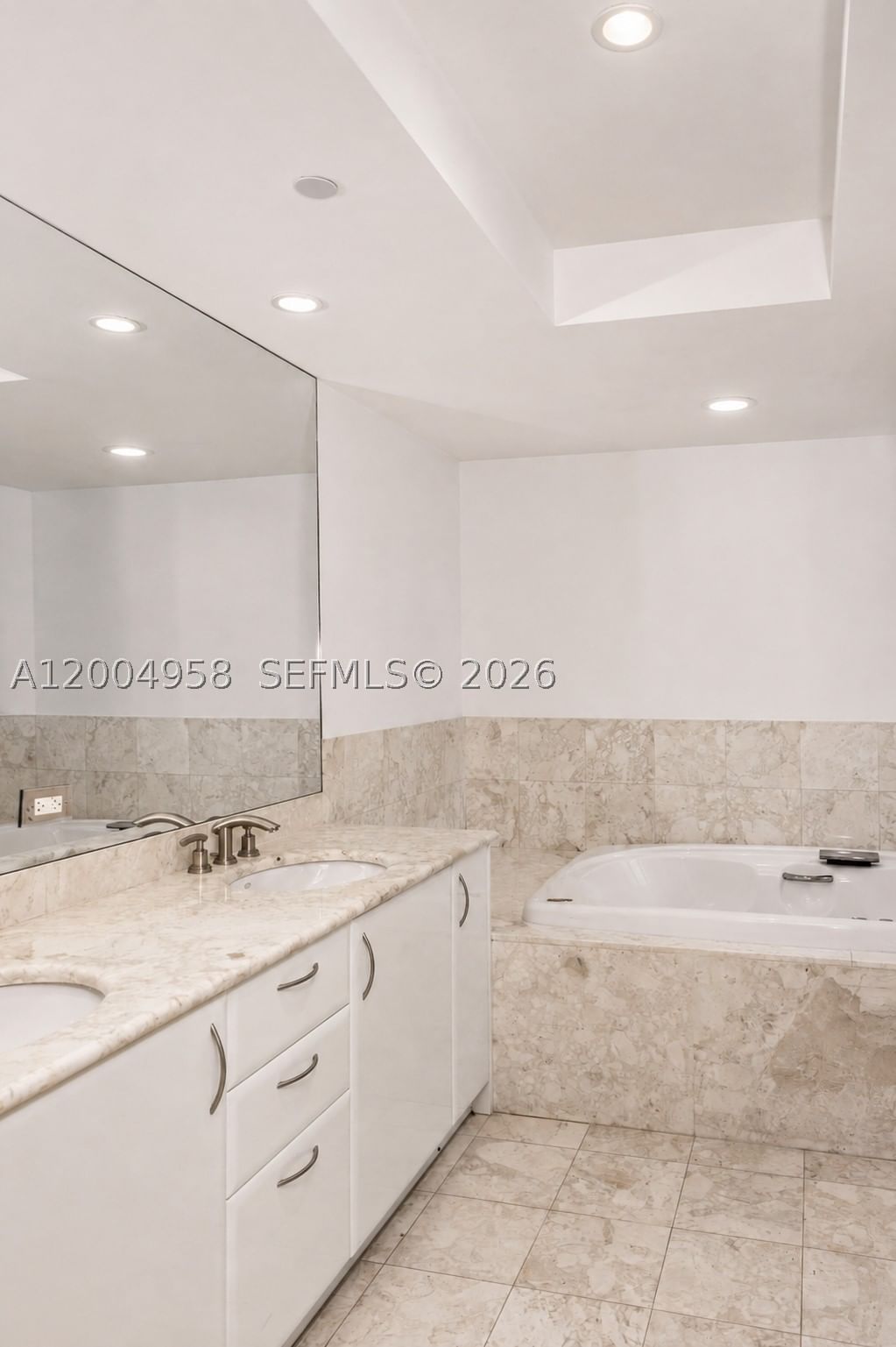 Real estate property located at 1331 Brickell Bay Dr #302, Miami-dade, Jade Residences At Bricke, Miami, FL