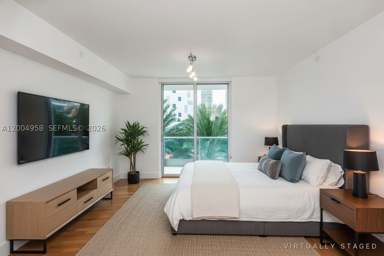 Real estate property located at 1331 Brickell Bay Dr #302, Miami-dade, Jade Residences At Bricke, Miami, FL