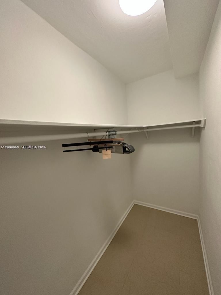 Real estate property located at 3000 Ocean Dr #414, Broward, Residences On Hollywood B, Hollywood, FL