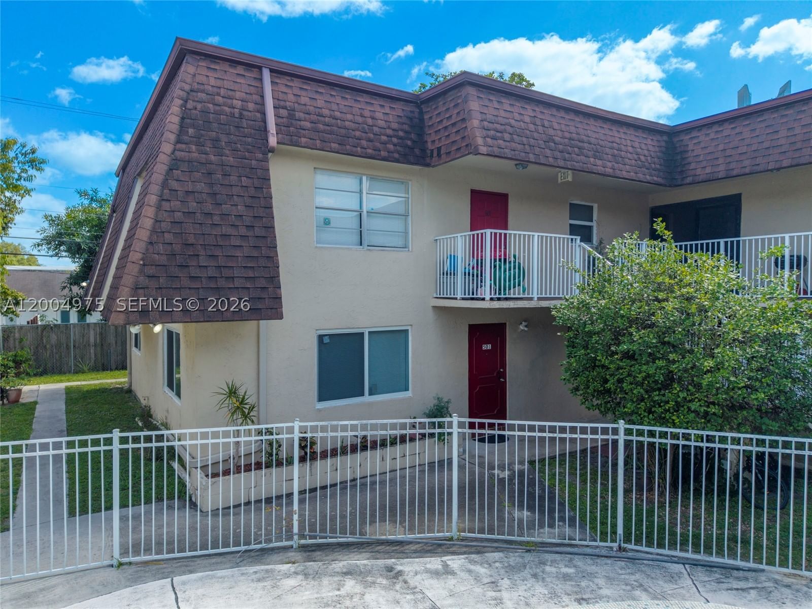 Real estate property located at 4524 54th St #501-W, Broward, Emerald Isles Condo, Dania Beach, FL