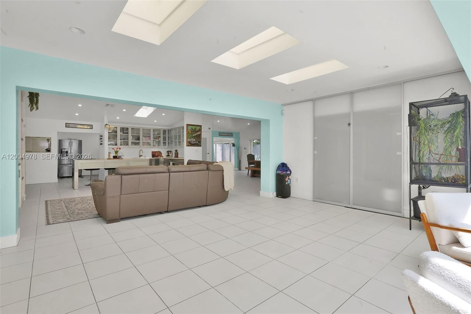 Real estate property located at 15540 152nd Ter, Miami-dade, Weitzer Shauna Meadows Se, Miami, FL