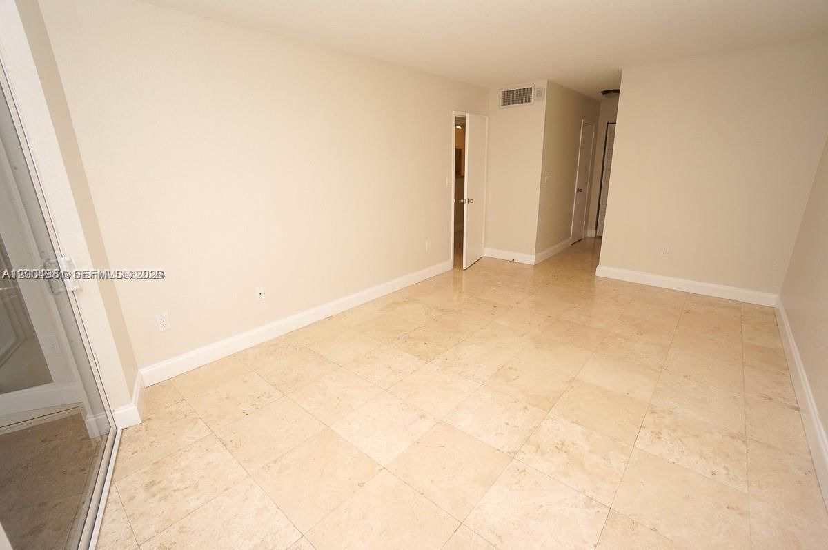 Real estate property located at 1228 West Ave #513, Miami-dade, Bayview Terr Condo, Miami Beach, FL