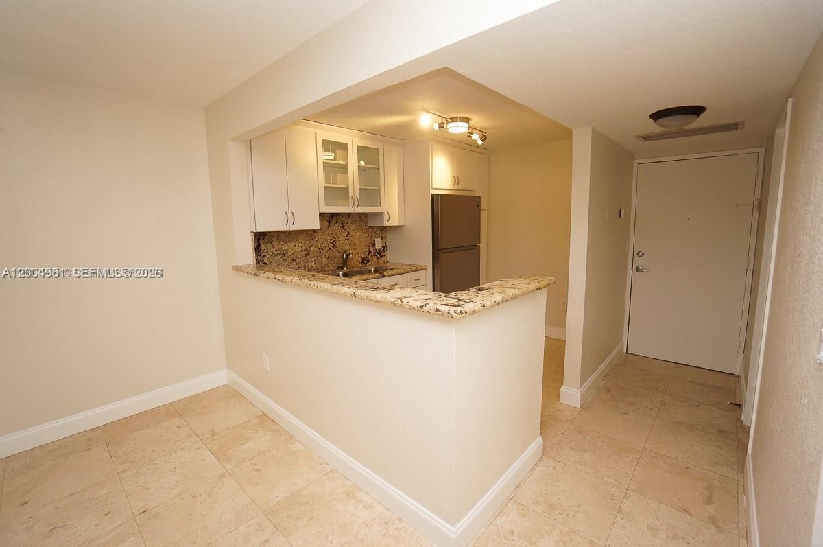 Real estate property located at 1228 West Ave #513, Miami-dade, Bayview Terr Condo, Miami Beach, FL