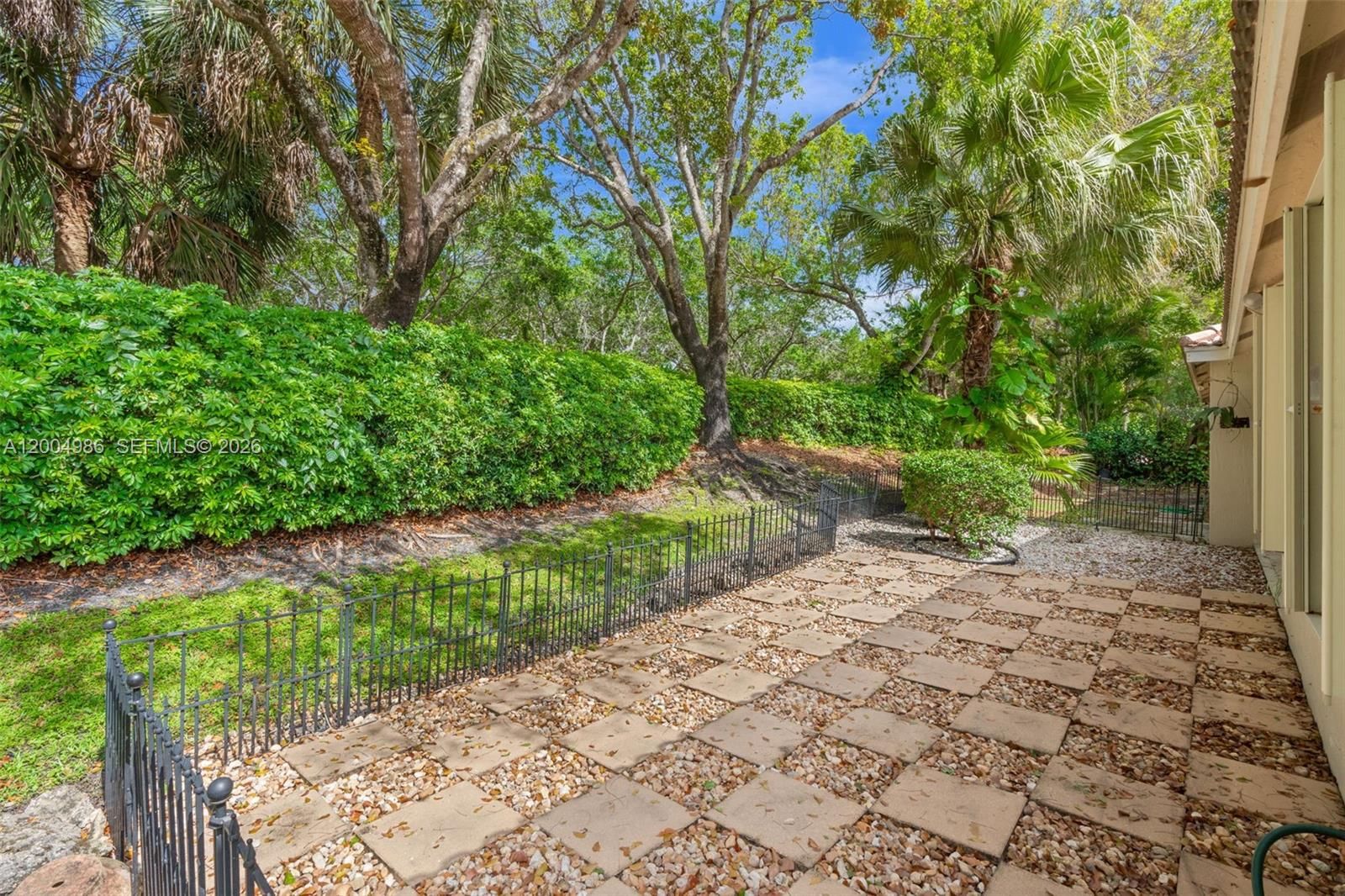 Real estate property located at 4108 Pine Ridge Ln, Broward, Sectors 9 And 10-parcel G, Weston, FL