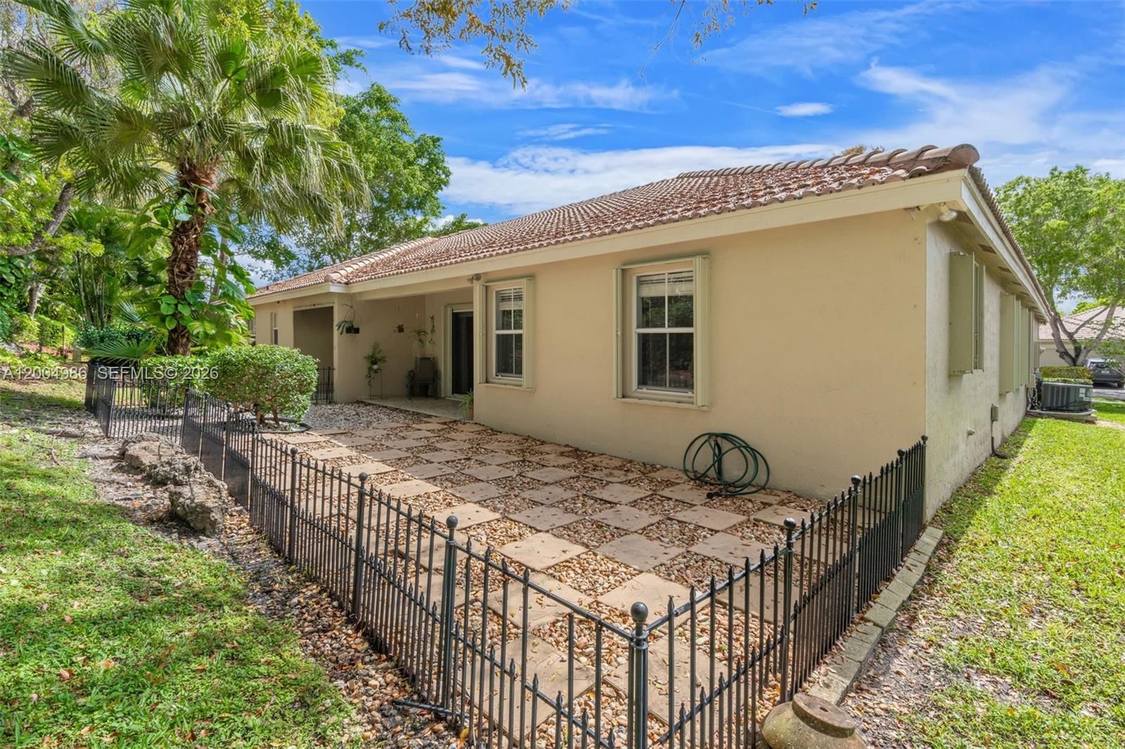 Real estate property located at 4108 Pine Ridge Ln, Broward, Sectors 9 And 10-parcel G, Weston, FL