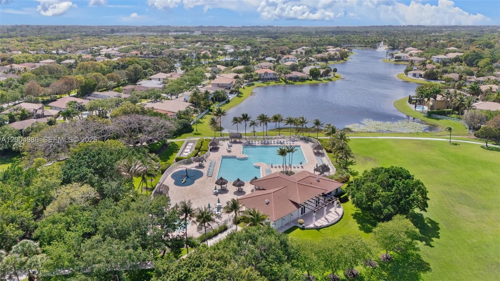 Real estate property located at 4108 Pine Ridge Ln, Broward, Sectors 9 And 10-parcel G, Weston, FL