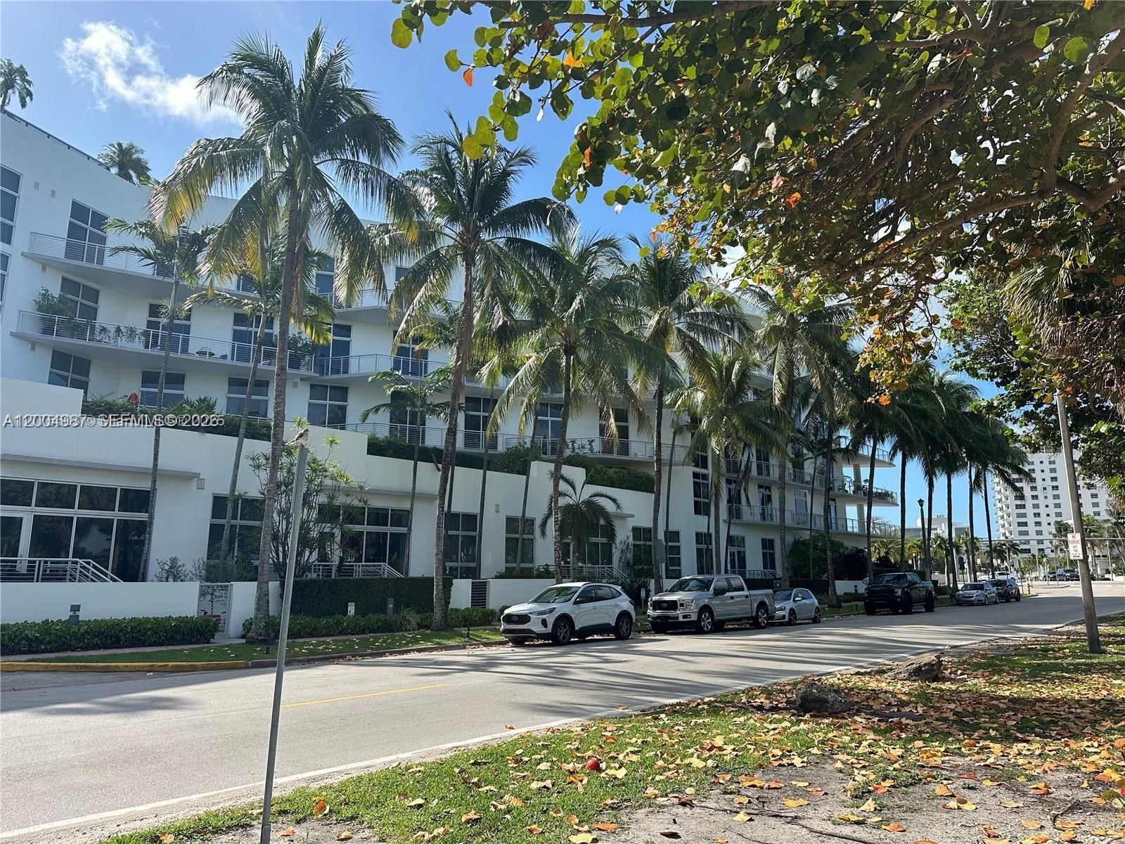 Real estate property located at 2001 Meridian Ave #426, Miami-dade, The Meridian Condo, Miami Beach, FL