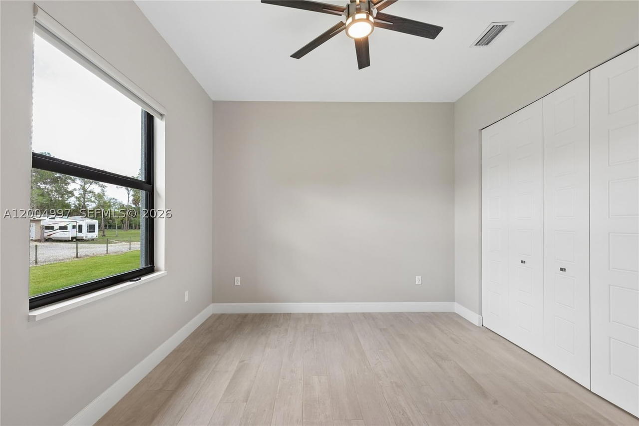 Real estate property located at 360 13th St SW, Collier, Golden Gate Estate Unit 9, Naples, FL