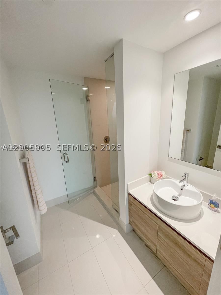 Real estate property located at 121 34 St #2215, Miami-dade, 3401 Midtown Condo, Miami, FL