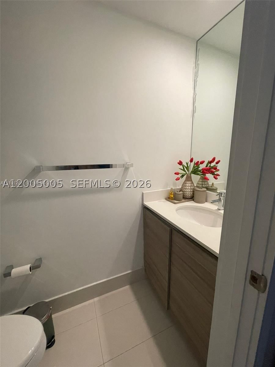 Real estate property located at 121 34 St #2215, Miami-dade, 3401 Midtown Condo, Miami, FL