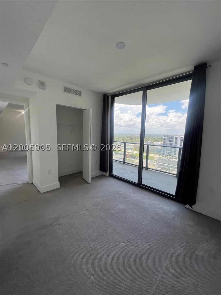 Real estate property located at 121 34 St #2215, Miami-dade, 3401 Midtown Condo, Miami, FL