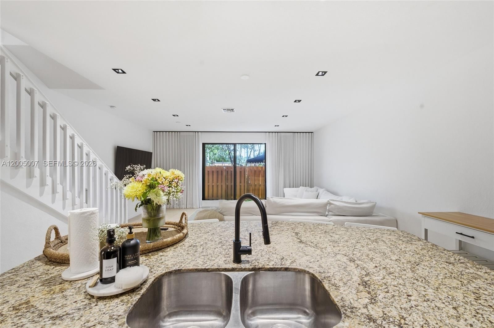 Real estate property located at 6320 Station Sq, Broward, Davie Junction, Davie, FL