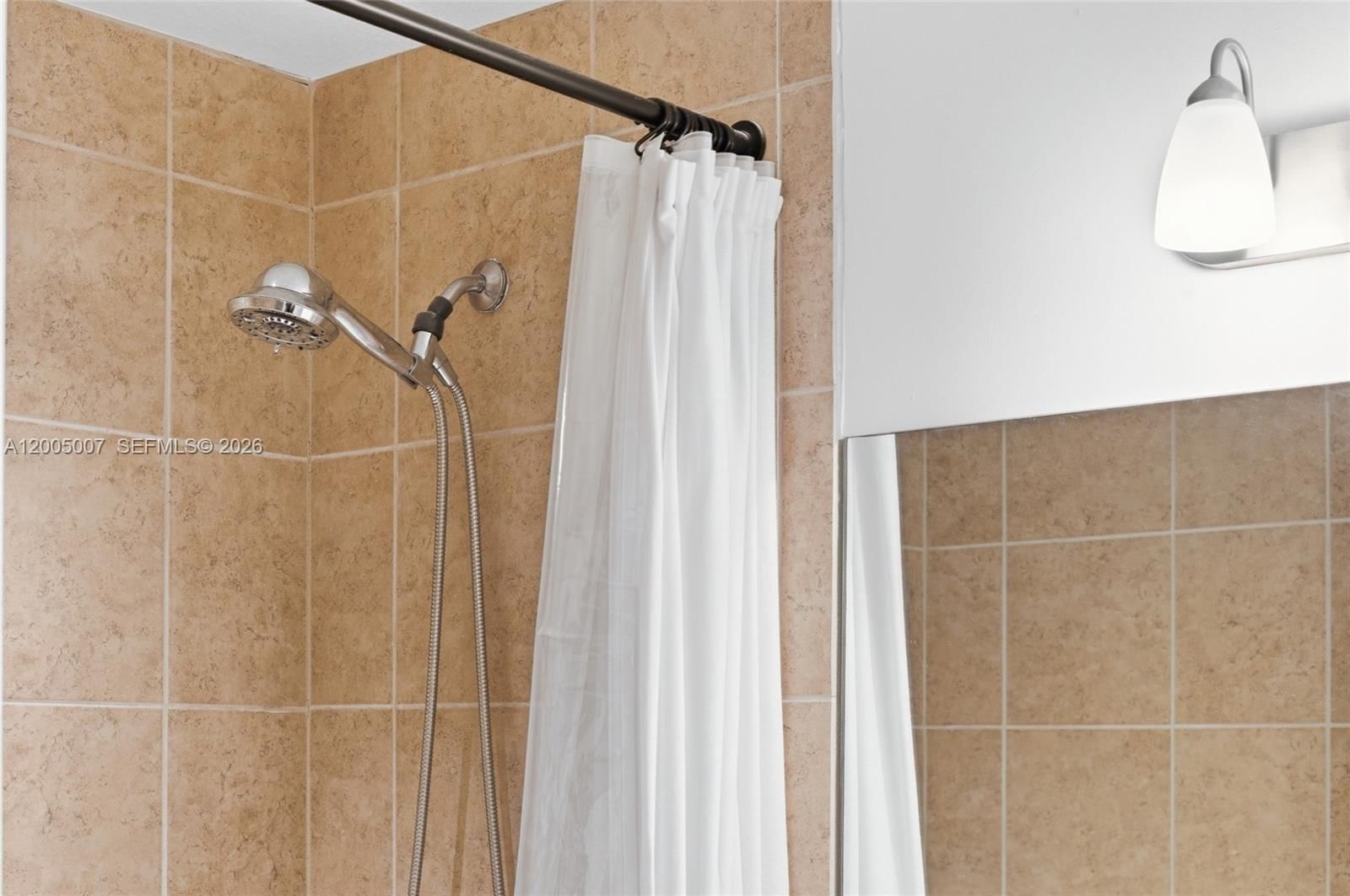 Real estate property located at 6320 Station Sq, Broward, Davie Junction, Davie, FL