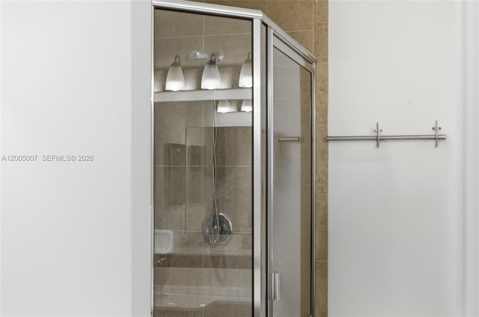 Real estate property located at 6320 Station Sq, Broward, Davie Junction, Davie, FL