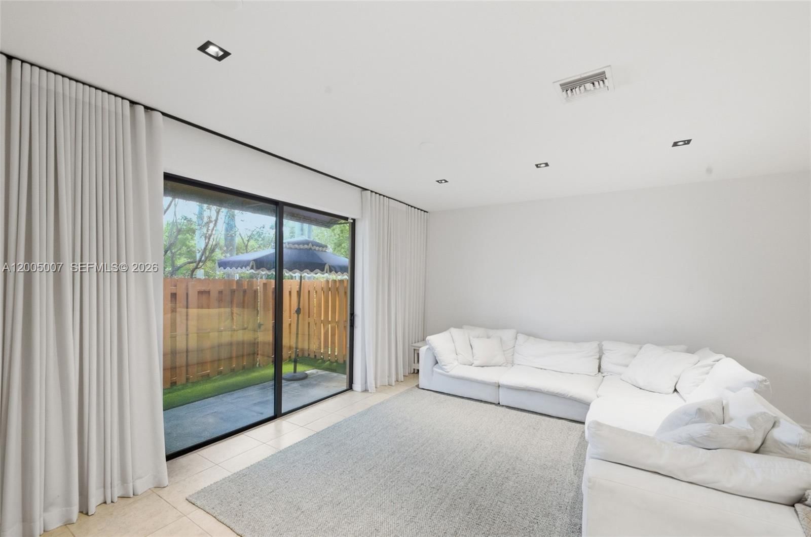 Real estate property located at 6320 Station Sq, Broward, Davie Junction, Davie, FL