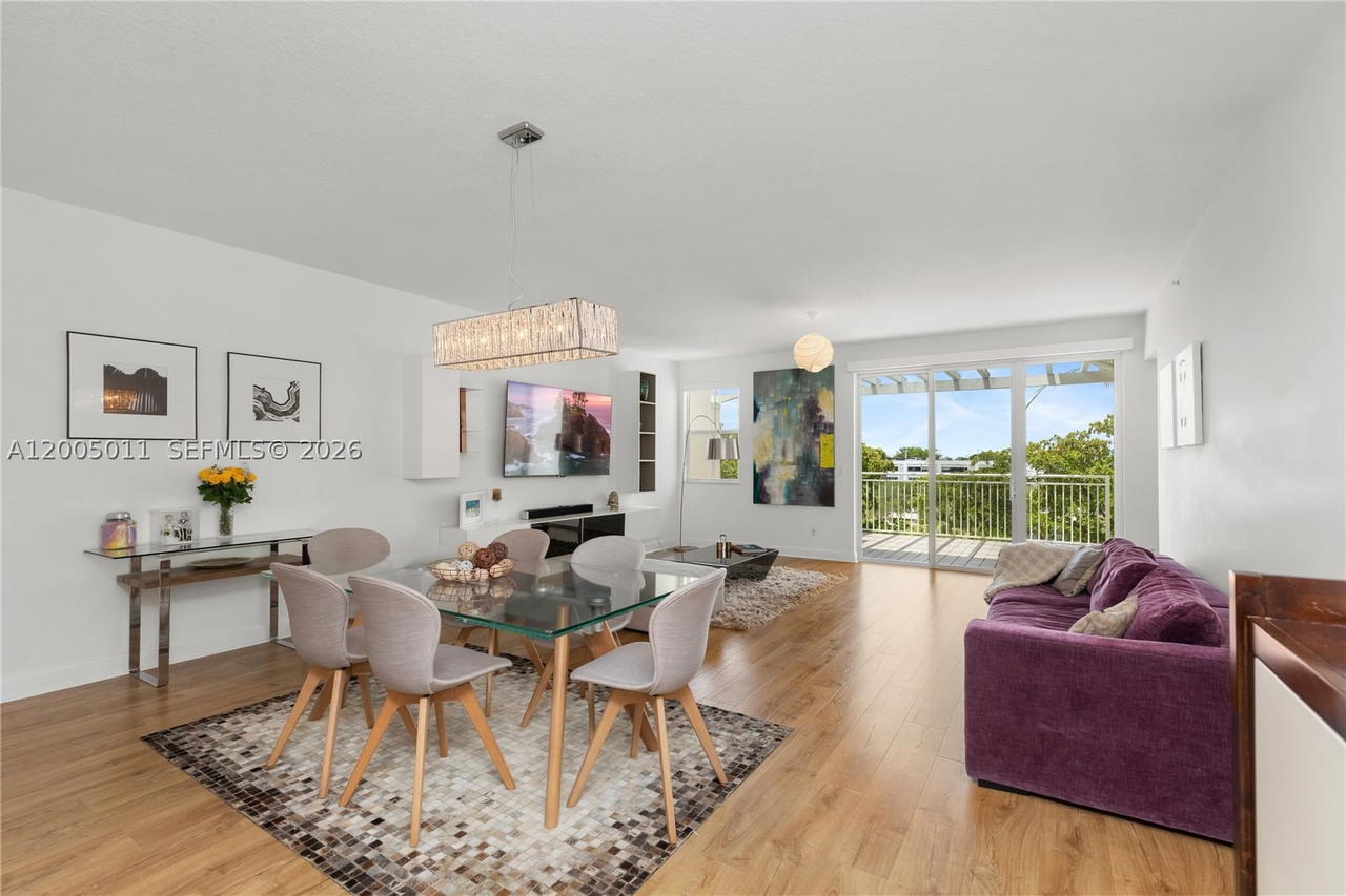 Real estate property located at 7616 102nd St #411, Miami-dade, The Reserve Of Pinecrest, Pinecrest, FL