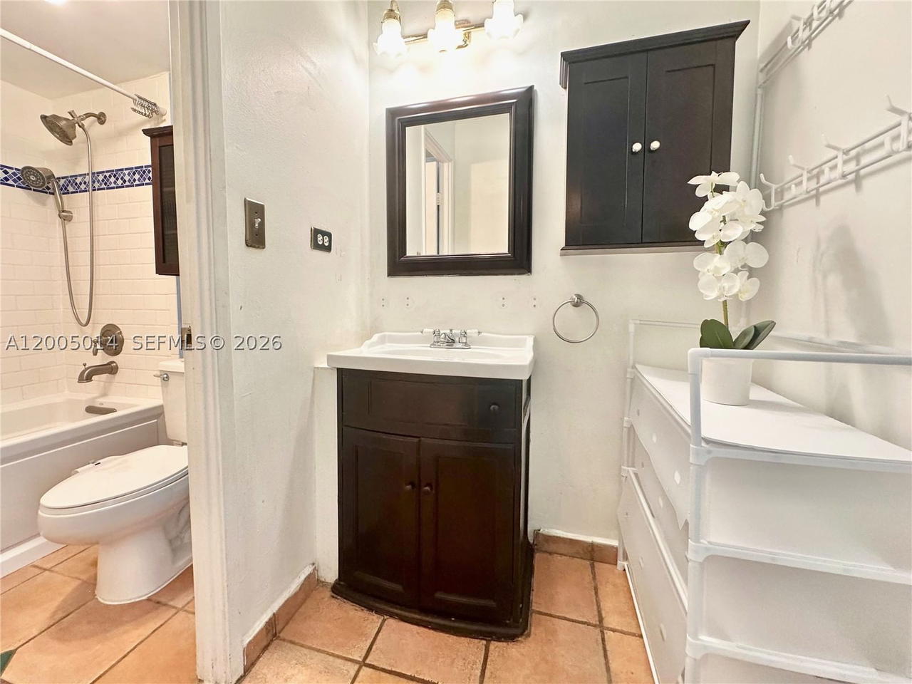 Real estate property located at 7135 COLLINS AVE #811, Miami-dade, Burleigh House Condo, Miami Beach, FL