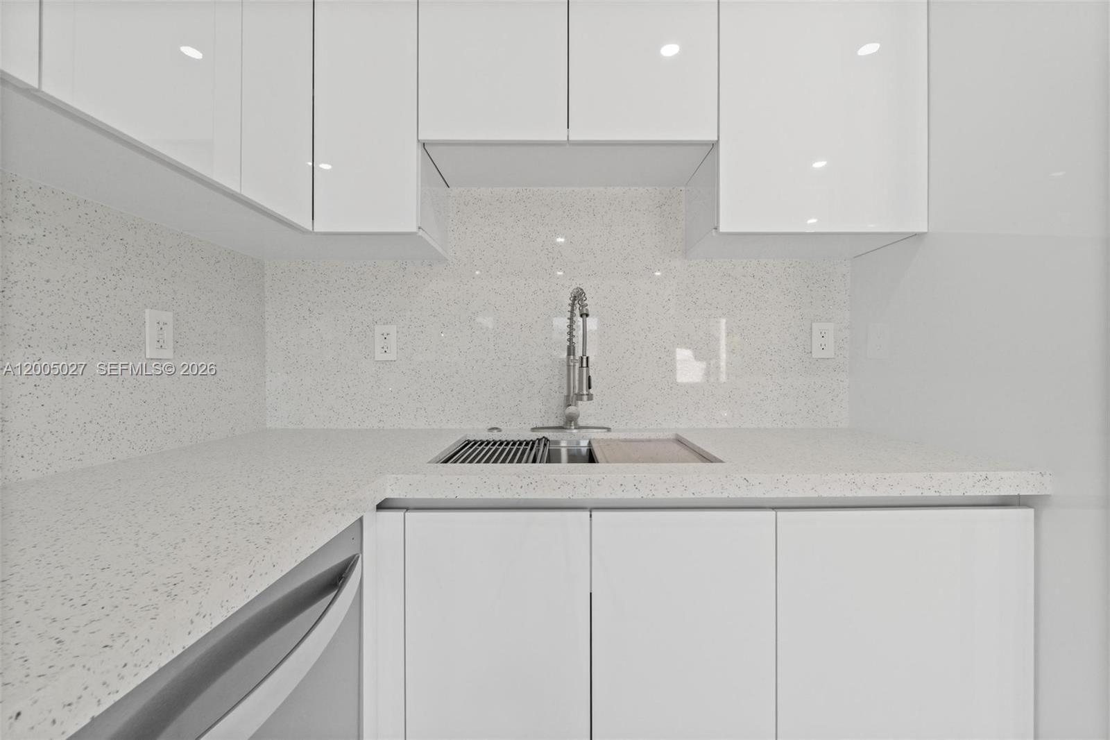 Real estate property located at 17501 41st Ave, Miami-dade, Carol City, Miami Gardens, FL