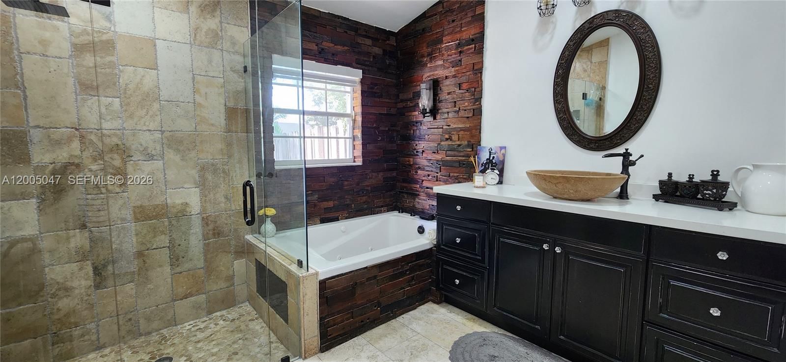 Real estate property located at 19922 88th Ave, Miami-dade, Lakes On The Green Replat, Hialeah, FL