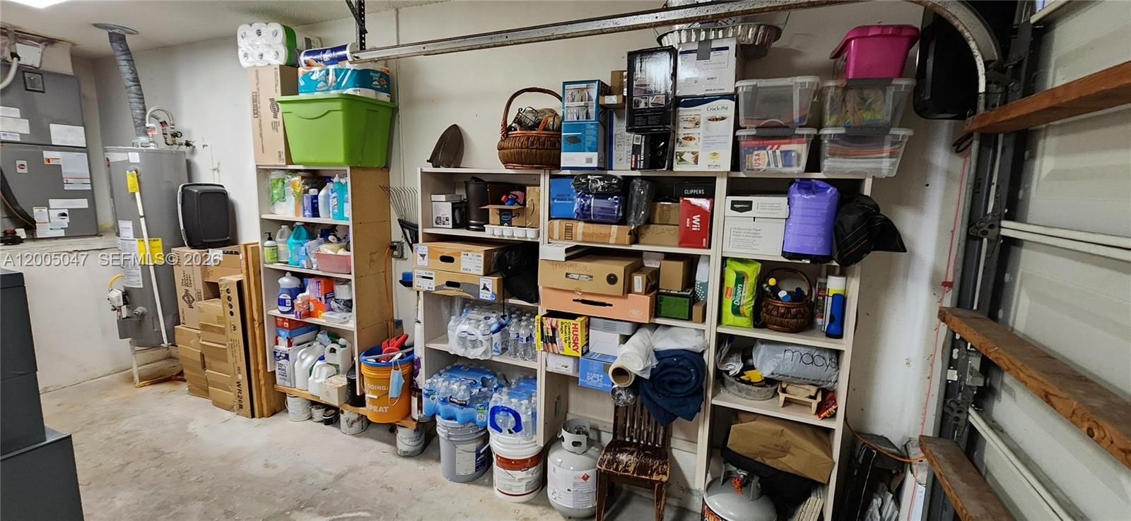 Real estate property located at 19922 88th Ave, Miami-dade, Lakes On The Green Replat, Hialeah, FL