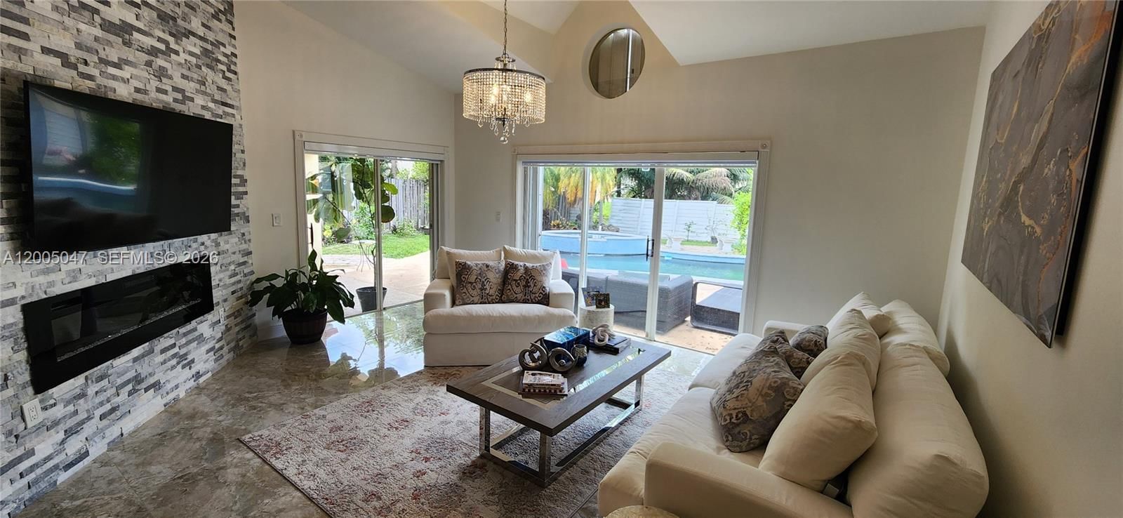 Real estate property located at 19922 88th Ave, Miami-dade, Lakes On The Green Replat, Hialeah, FL