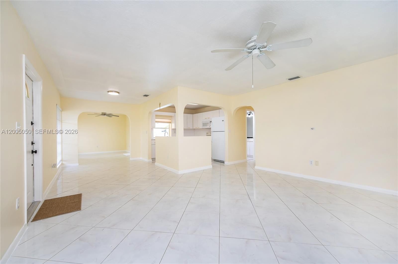 Real estate property located at 9411 185th Ter, Miami-dade, Bel Aire Sec 13, Cutler Bay, FL
