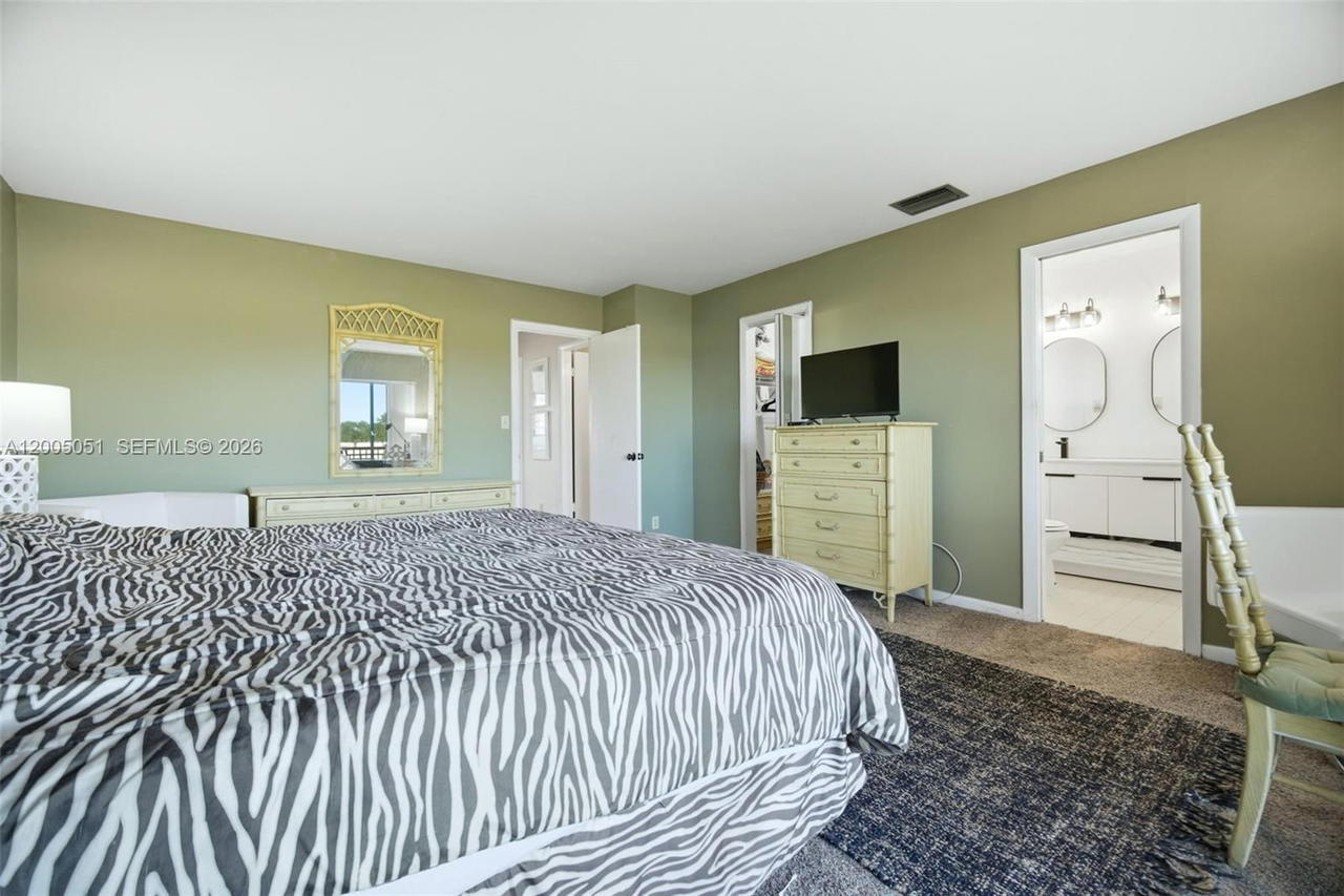 Real estate property located at 2750 80th Ave, Broward, Fairways Of Sunrise, Sunrise, FL