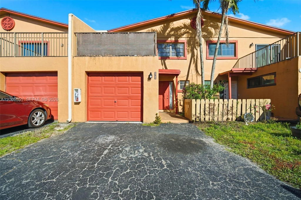Real estate property located at 2750 80th Ave, Broward, Fairways Of Sunrise, Sunrise, FL