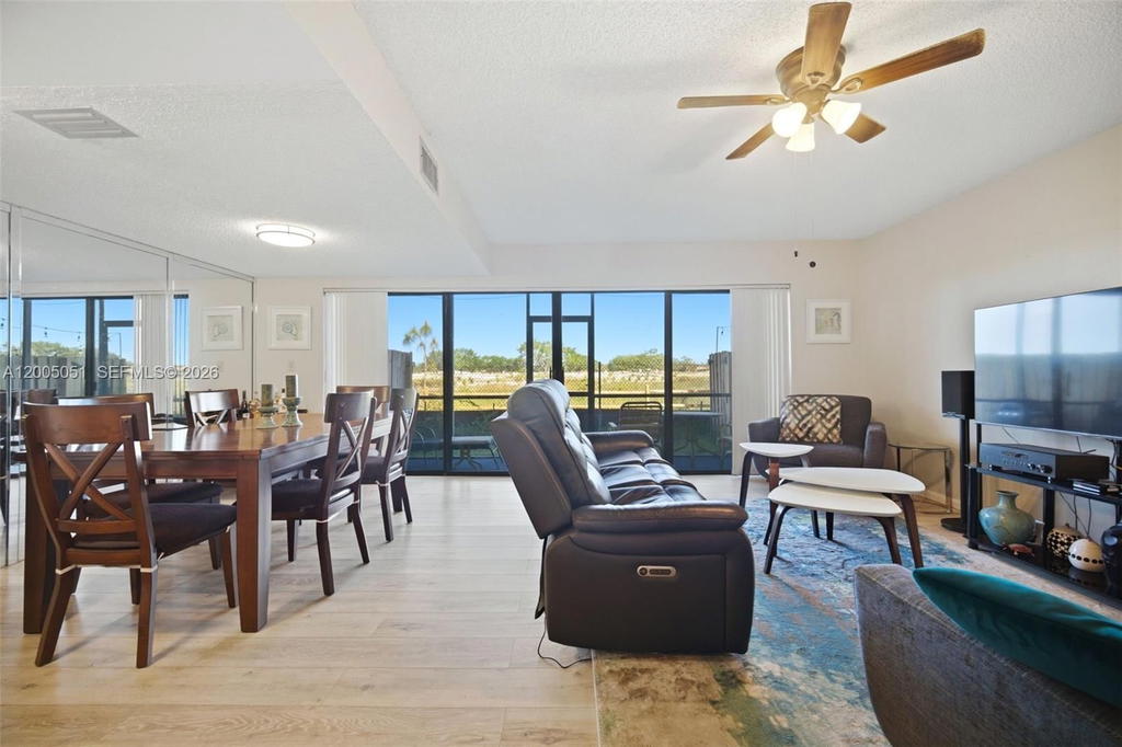 Real estate property located at 2750 80th Ave, Broward, Fairways Of Sunrise, Sunrise, FL