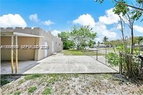 Real estate property located at 1301 Sharar Ave, Miami-dade, Plat No 1 Opa Locka, Opa Locka, FL