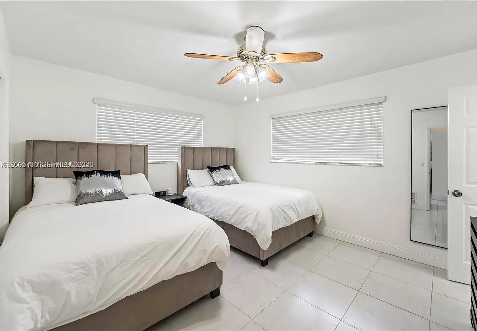 Real estate property located at 2219 35th Ave, Broward, Hollywood Hills, Hollywood, FL