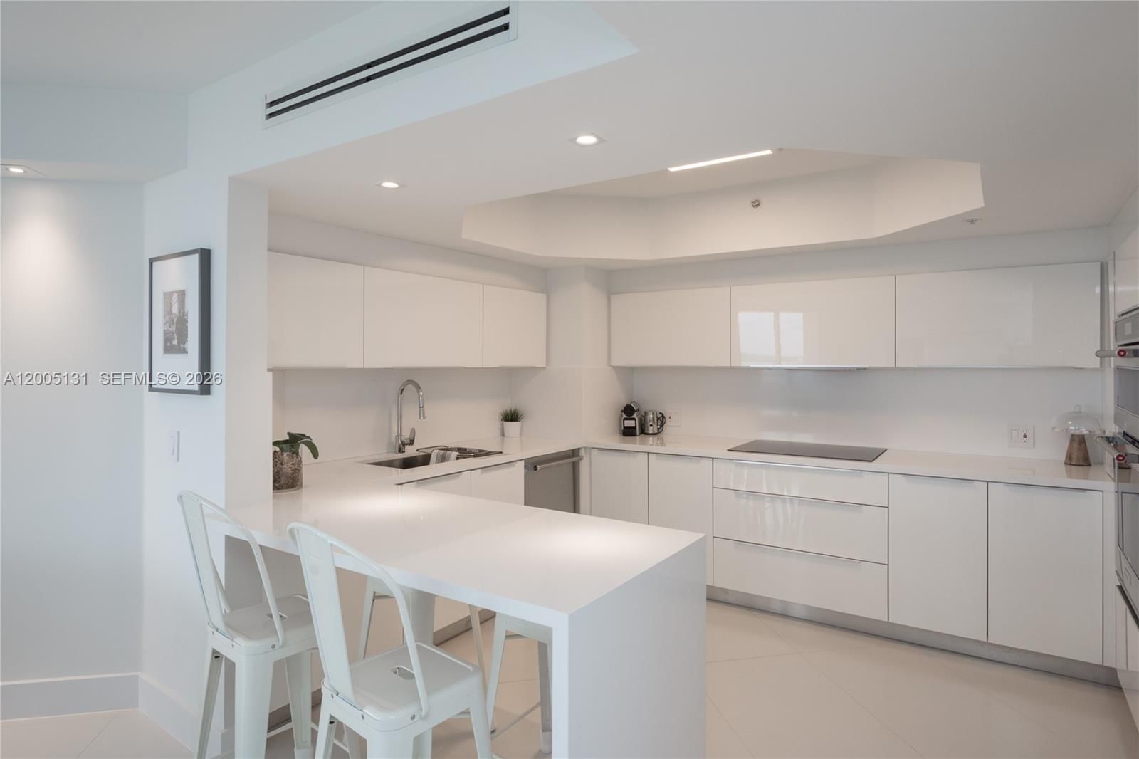 Real estate property located at 6301 Collins Ave #3006, Miami-dade, La Gorce Palace Condo, Miami Beach, FL