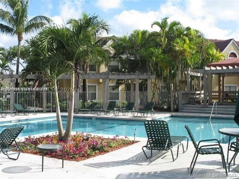 Real estate property located at 15650 105th Ln #502, Miami-dade, Vista Lago At The Hammock, Miami, FL