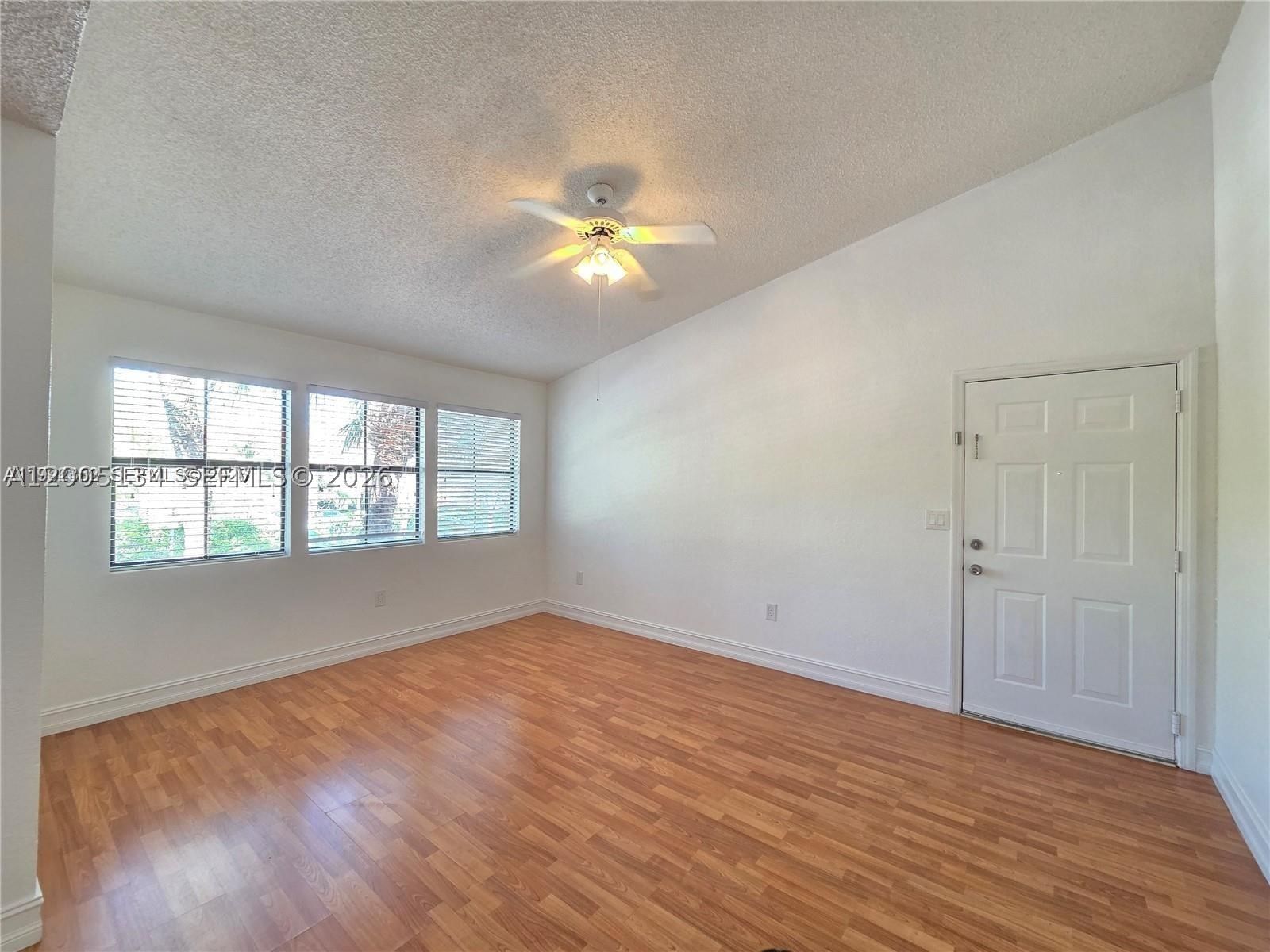 Real estate property located at 15650 105th Ln #502, Miami-dade, Vista Lago At The Hammock, Miami, FL