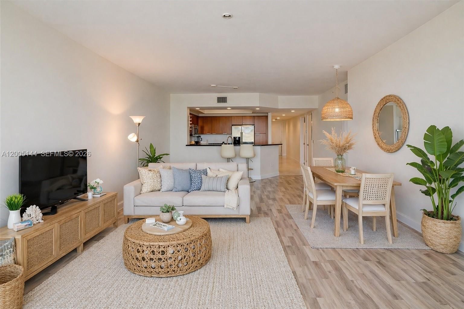 Real estate property located at 15051 Royal Oaks Ln #503, Miami-dade, The Oaks I Condo, North Miami, FL