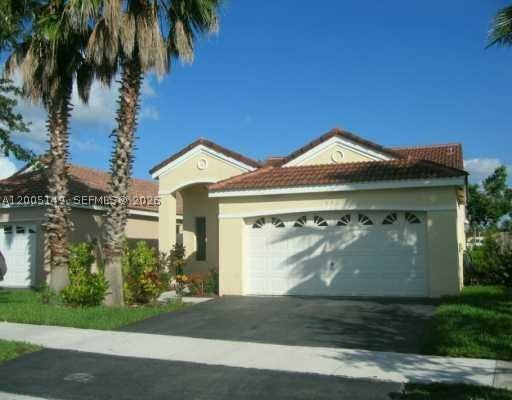 Real estate property located at 519 Talavera Rd, Broward, Sectors 3 & 4 Boundary Pl, Weston, FL