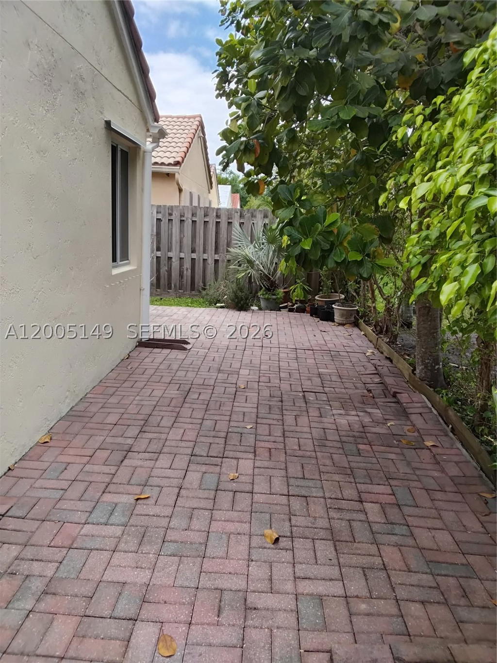 Real estate property located at 519 Talavera Rd, Broward, Sectors 3 & 4 Boundary Pl, Weston, FL