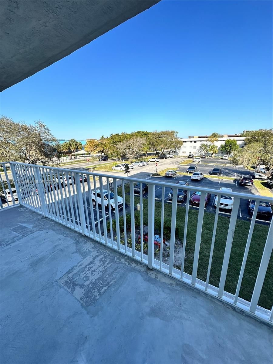 Real estate property located at 901 Hillcrest Dr #315, Broward, Hillcrest East No 19 Cond, Hollywood, FL