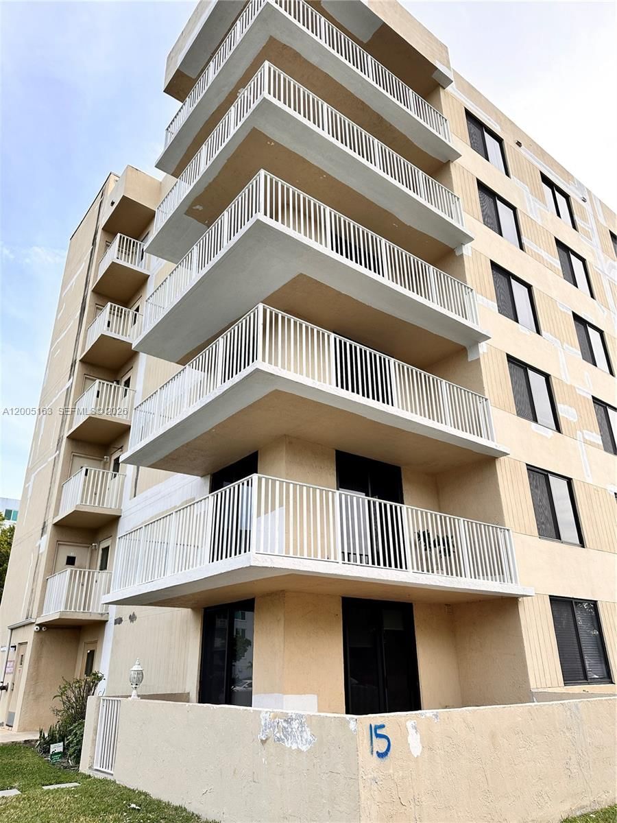 Real estate property located at 901 Hillcrest Dr #315, Broward, Hillcrest East No 19 Cond, Hollywood, FL