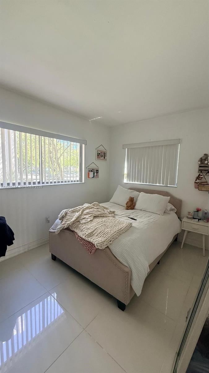 Real estate property located at 8650 133rd Ave Rd #213, Miami-dade, Horizons West Condo #7, Miami, FL