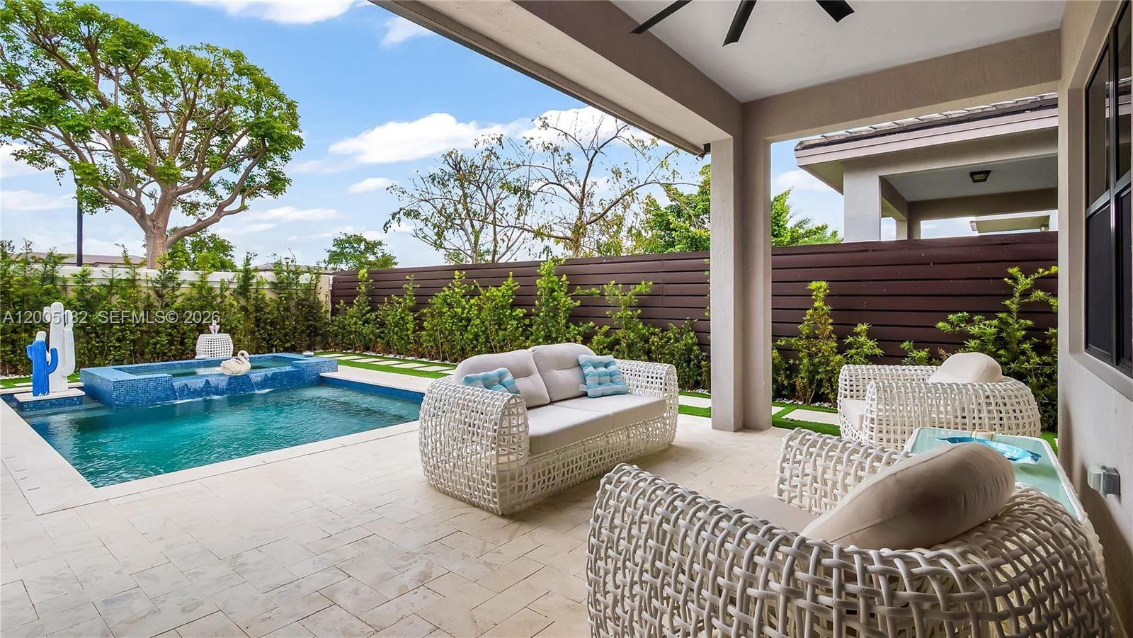 Real estate property located at 16051 87th Ct, Miami-dade, Dunnwoody Lake, Miami Lakes, FL