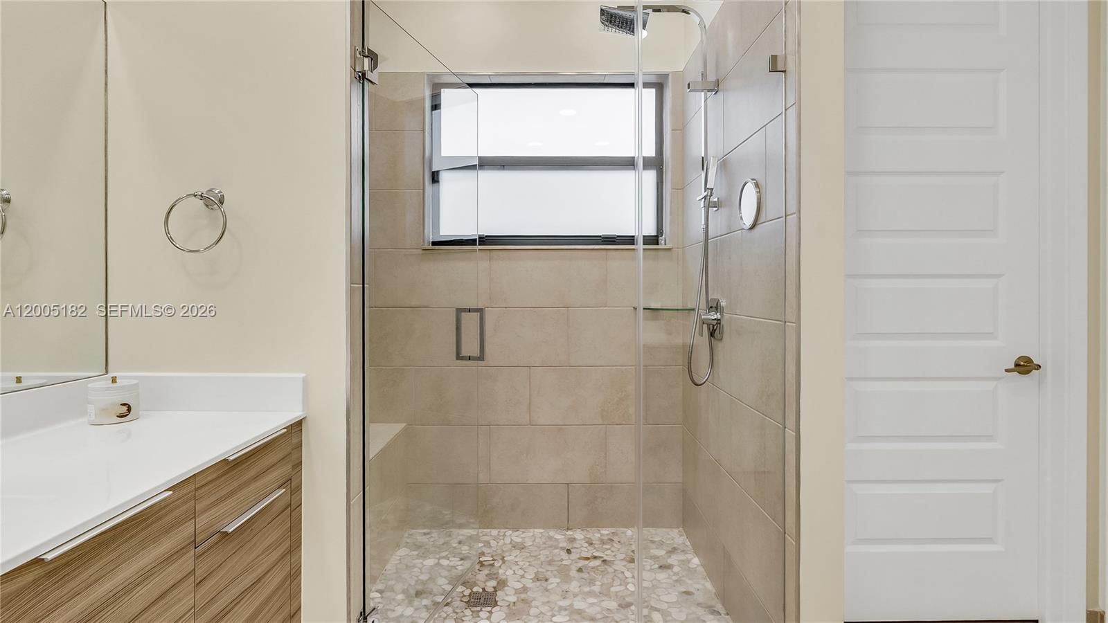 Real estate property located at 16051 87th Ct, Miami-dade, Dunnwoody Lake, Miami Lakes, FL