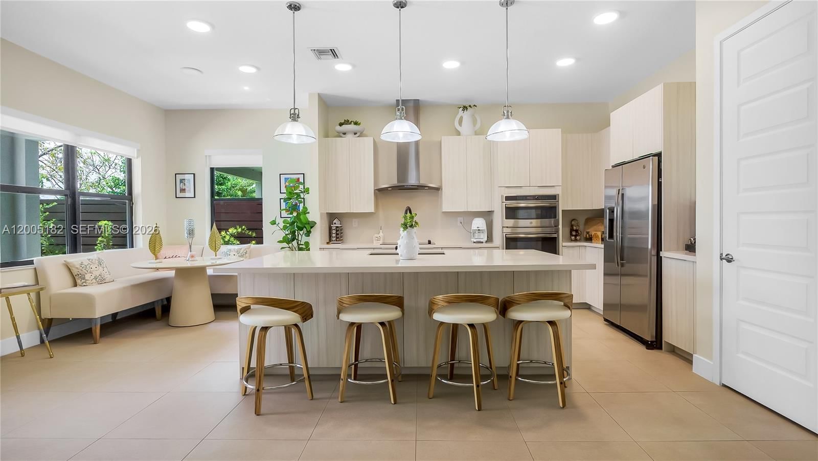 Real estate property located at 16051 87th Ct, Miami-dade, Dunnwoody Lake, Miami Lakes, FL