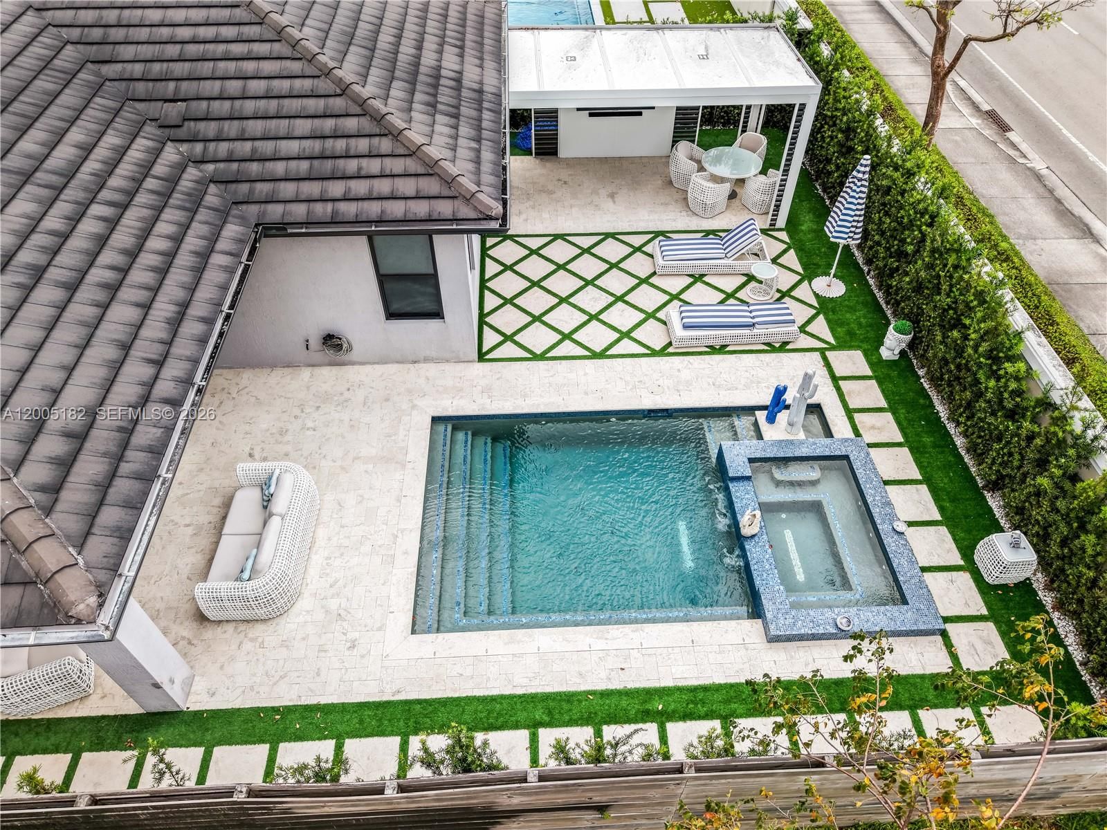 Real estate property located at 16051 87th Ct, Miami-dade, Dunnwoody Lake, Miami Lakes, FL