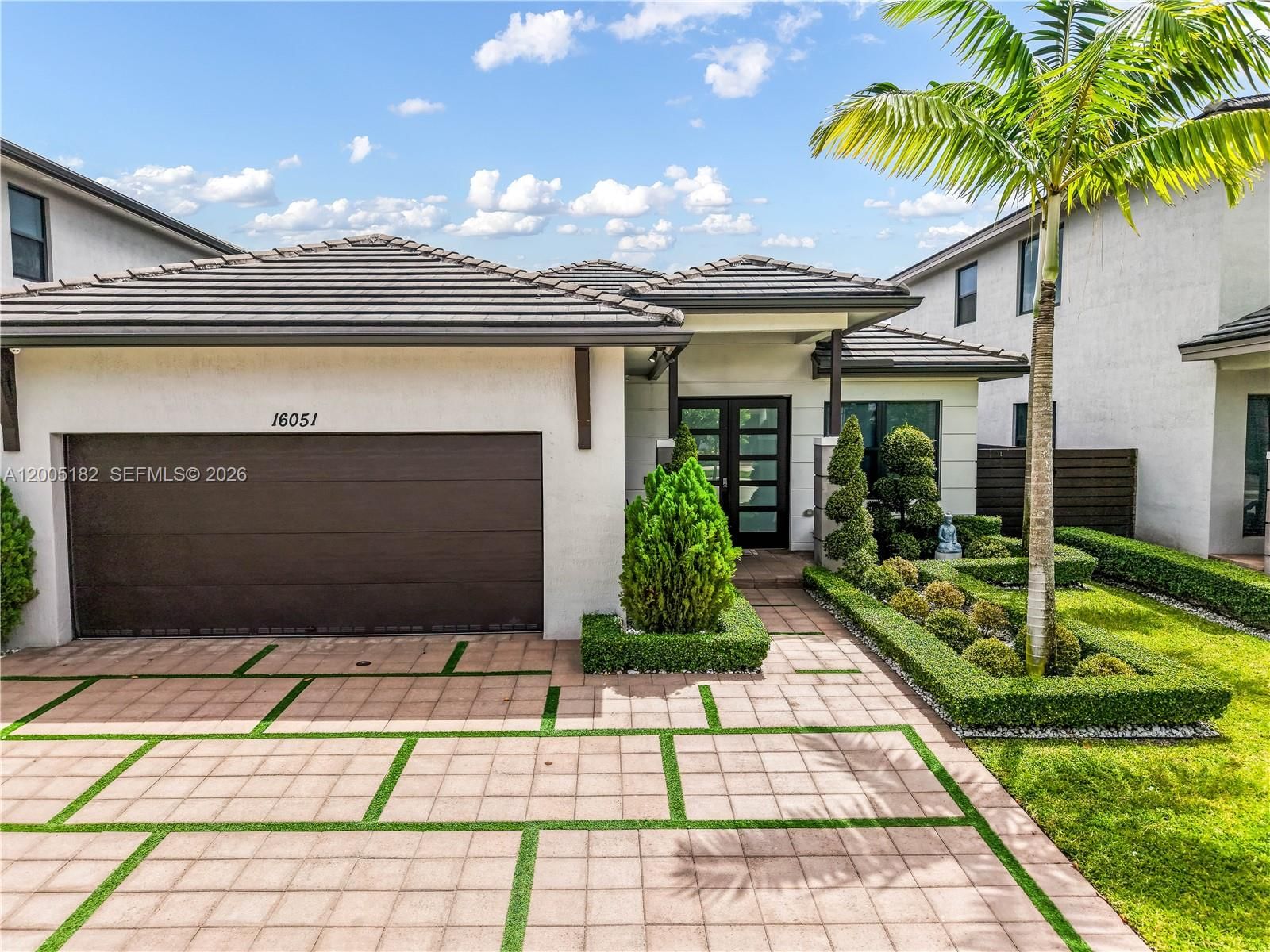 Real estate property located at 16051 87th Ct, Miami-dade, Dunnwoody Lake, Miami Lakes, FL