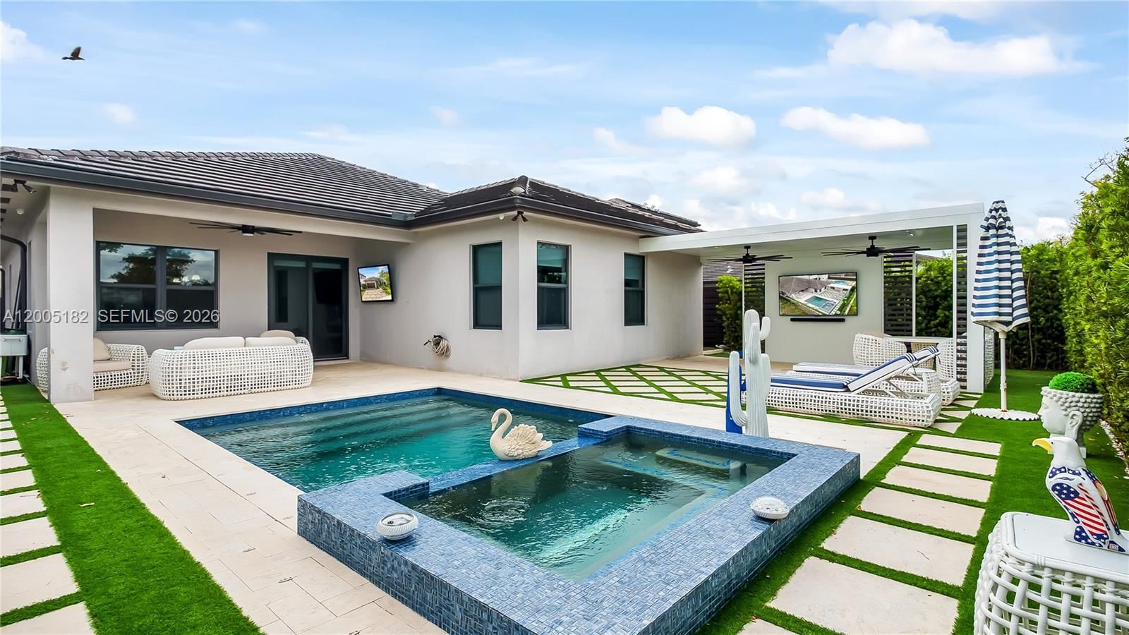 Real estate property located at 16051 87th Ct, Miami-dade, Dunnwoody Lake, Miami Lakes, FL