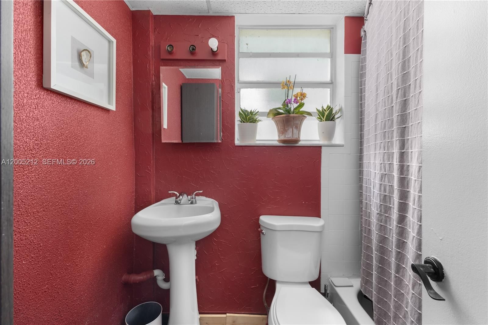 Real estate property located at 1200 Euclid Ave #102, Miami-dade, The Fenimore Condo, Miami Beach, FL