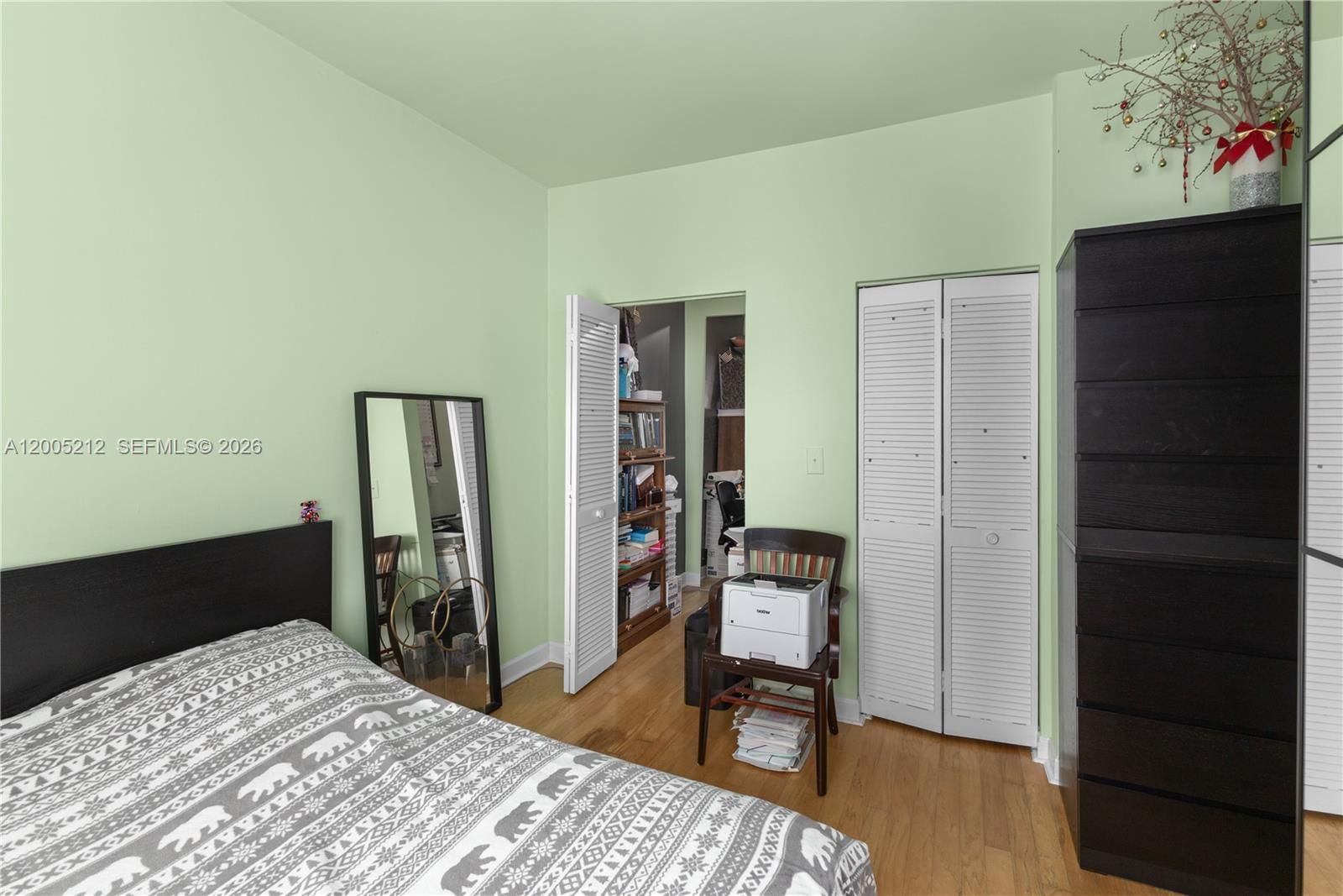 Real estate property located at 1200 Euclid Ave #102, Miami-dade, The Fenimore Condo, Miami Beach, FL