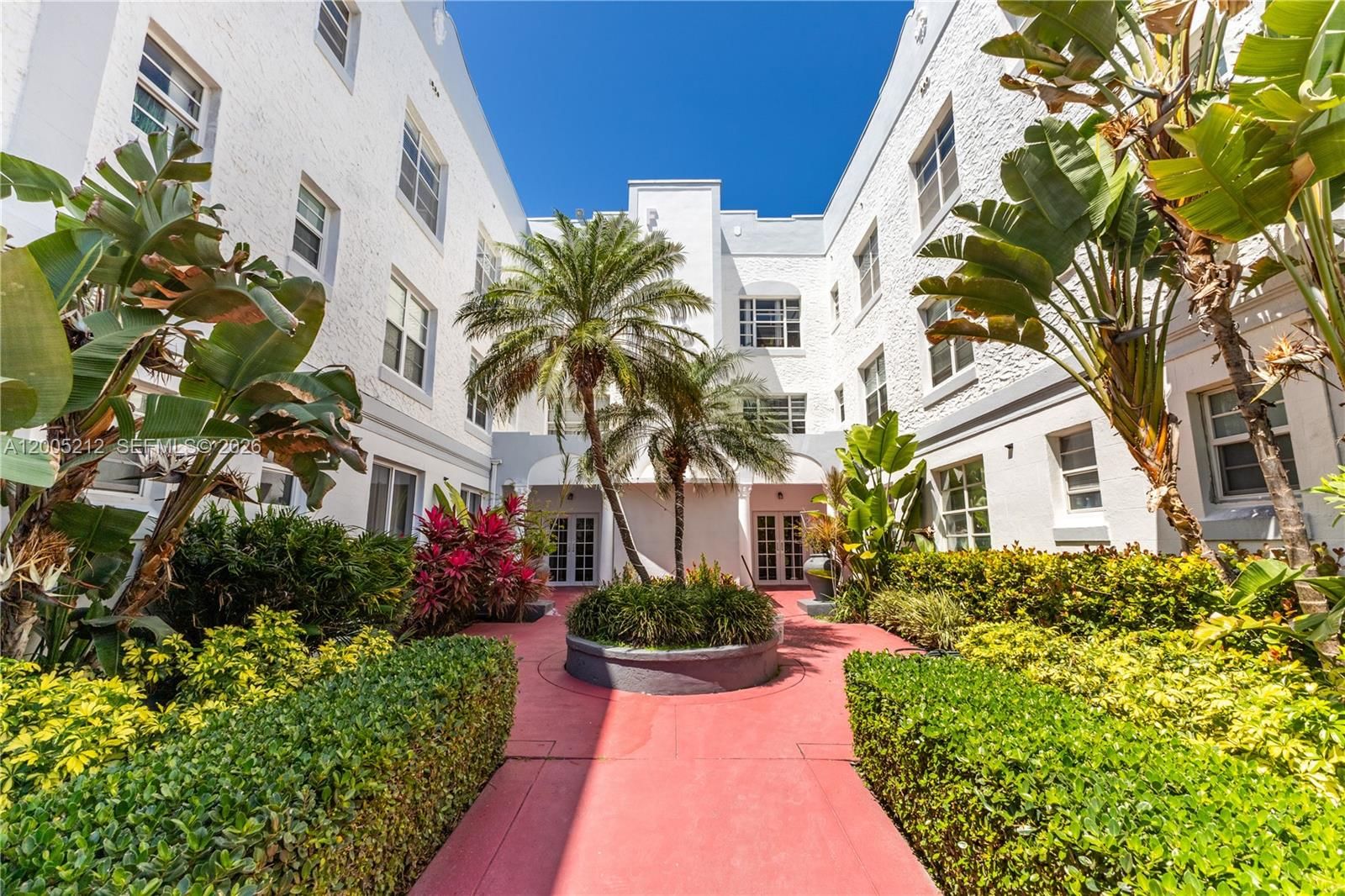 Real estate property located at 1200 Euclid Ave #102, Miami-dade, The Fenimore Condo, Miami Beach, FL